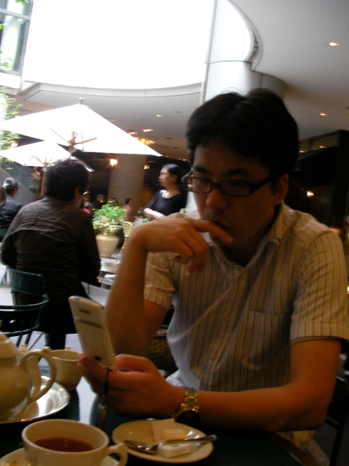 平野さん 携帯2.jpg